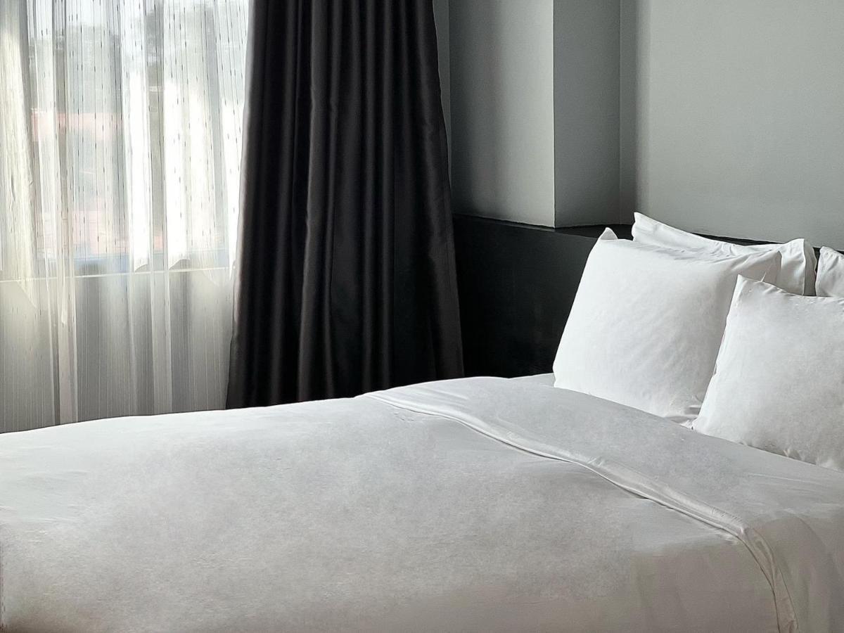 Bb Hotel Саваннакхет Экстерьер фото